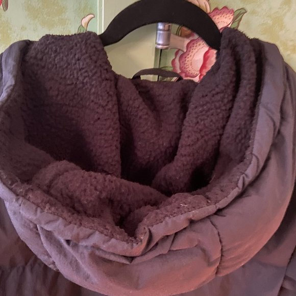 ALO YOGA - CYPRESS PUFFER Size Small - Picture 8 of 8